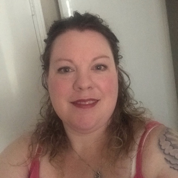 Meet your Posher, Kendra - Picture 1 of 1